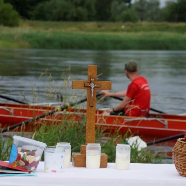 In einem Boot